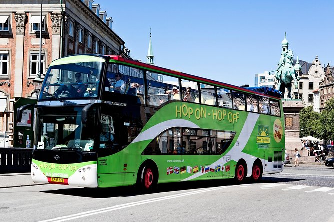 Copenhagen Bus and Boat ticket, Valid 48 Hours - Starting at Ved Stranden and Seeing Copenhagen from the Canal
