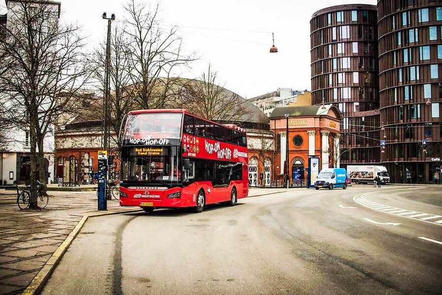 Copenhagen: Hop-On Hop-Off Bus Tour with Boat Tour Option - Why this bus tour works well in Copenhagen