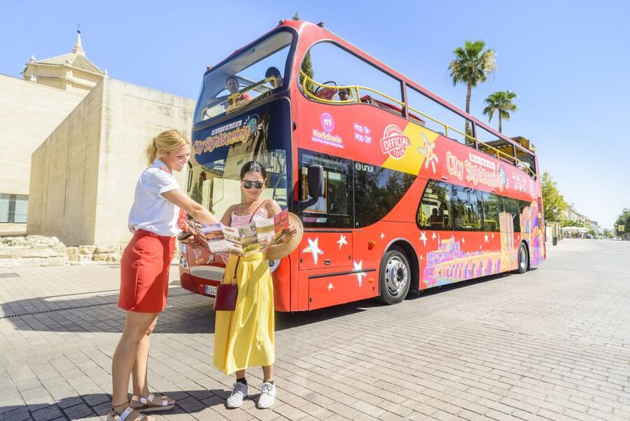 Córdoba: City Sightseeing Hop-On Hop-Off Bus Tour - Why this bus works well in Córdoba