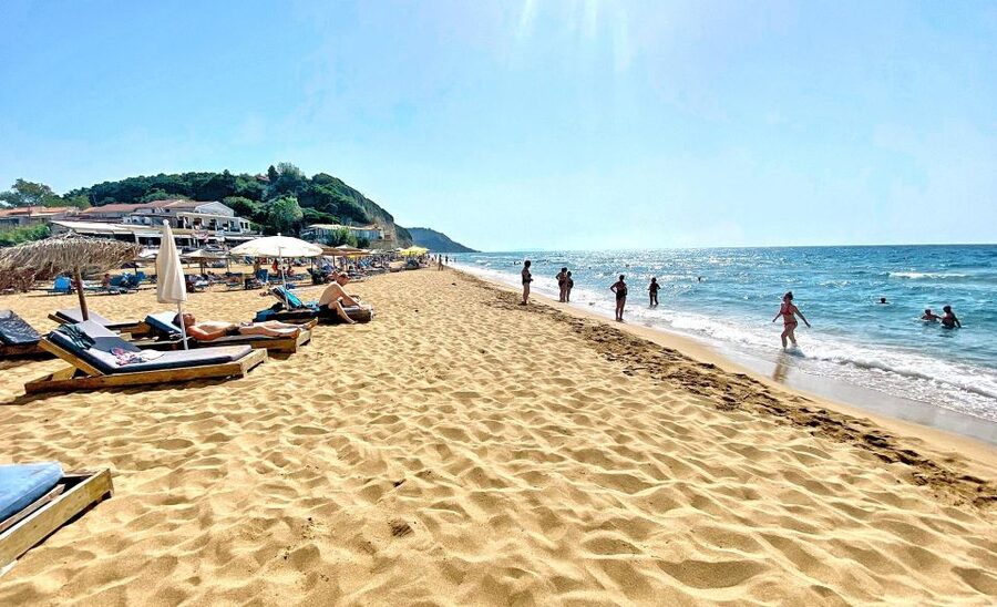 Corfu: Shore & Shared Tour – Achilleion, Mon Repos, Old Town - Guides who add more than basic sightseeing