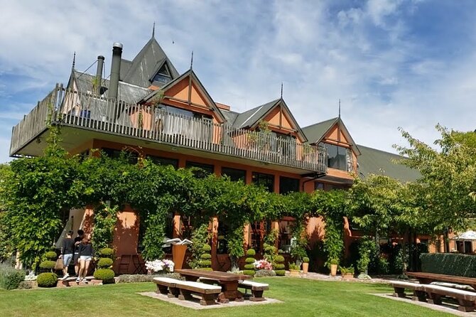 CRUISE SHIP DAY LYTTELTON Hop On Hop Off Wine Tours to Waipara - How much value do you get for $80.36?