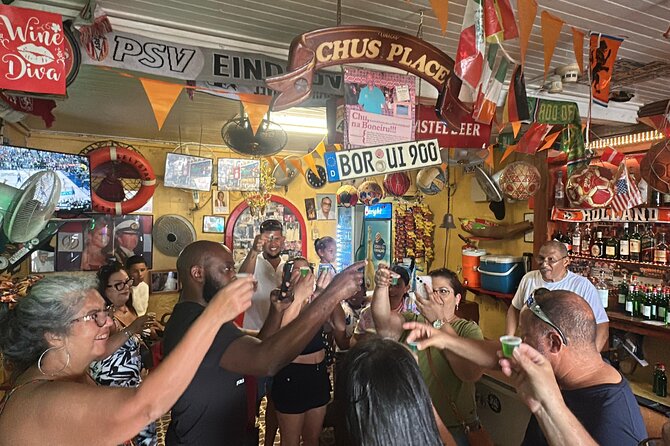 Curaçao Party Bus; Sip Happens on KnightRider - Live entertainment is the heart of the experience