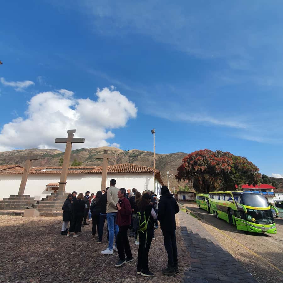 Cusco: Bus Turistico Puno Cusco con Tour y Buffet - Raqchi and the temple of Wiracocha