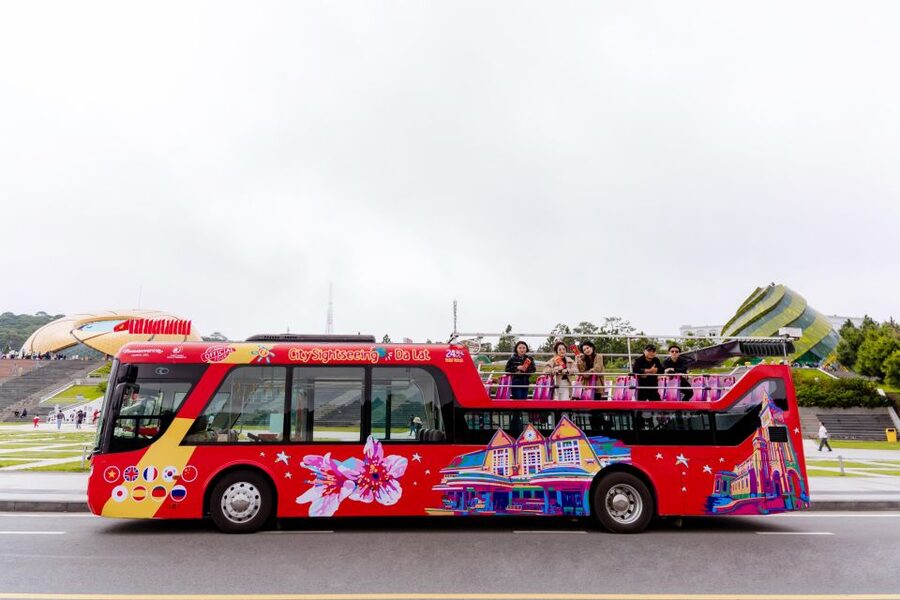 Da Lat: City Sightseeing Hop-On Hop-Off Bus Tour - Stop 2: Crazy House
