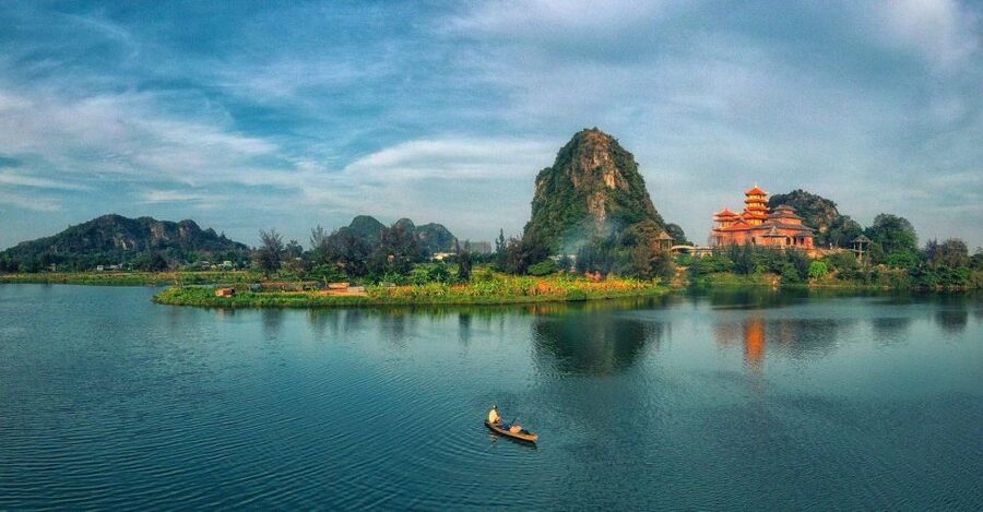 Da Nang Sightseeing Bus City Tour - Linh Ung Pagoda on the Son Tra Peninsula
