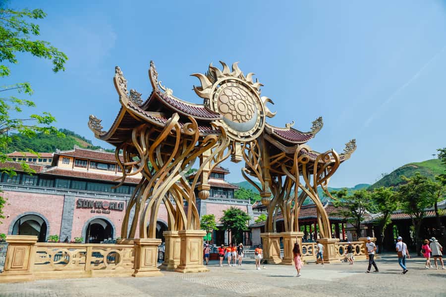 Danang: Golden Bridge by Private Car or Bus w hotel pickup - Lunch, shopping, and the ride back