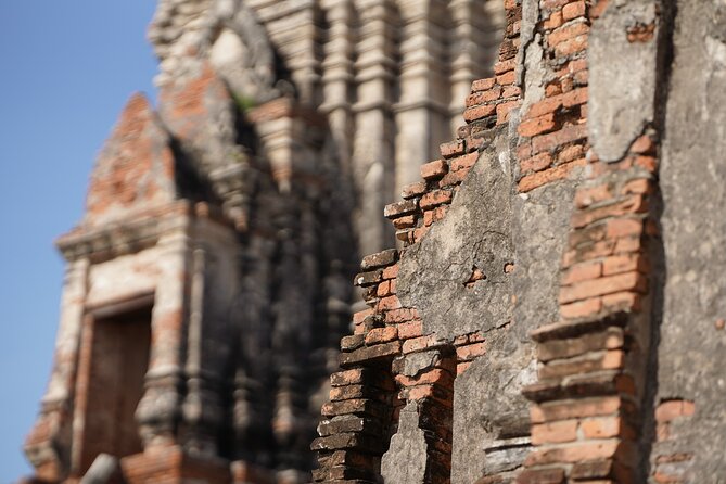 Day Tour From Bangkok to Ayutthaya By Bus - Lunch in the historic city