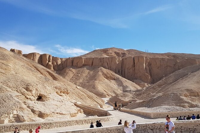 Day Tour To Luxor from Hurghada by Bus - What about Luxor Temple and Banana Island?