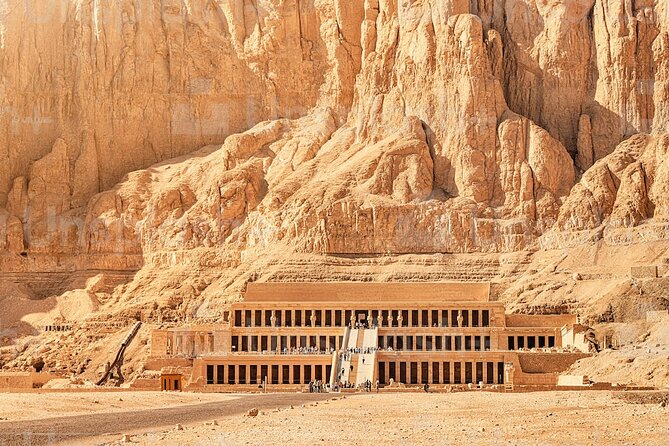 Day Tour To Luxor from Hurghada by Bus with Lunch - Lunch, the Nile crossing, and the optional boat ride