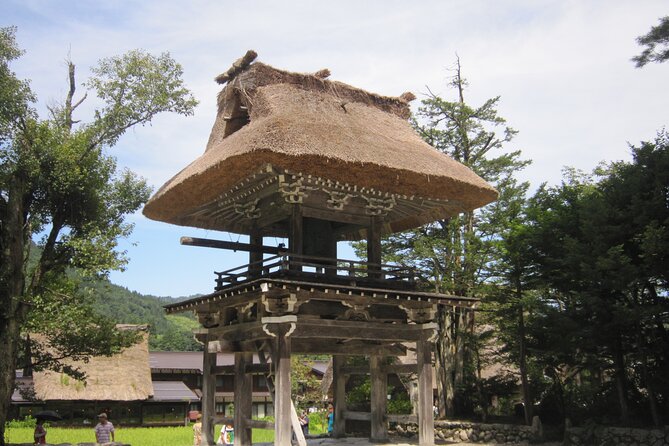 [Day trip bus tour from Kanazawa Station] Weekend only! World Heritage Shirakawago Day Bus Tour - Reaching the Ogimachi Castle Ruins Observatory