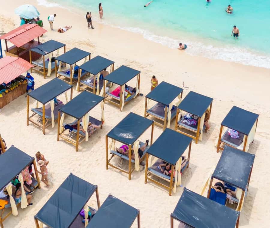 Daytour to Playa Tranquila VIP with Parasols, Lunch by bus! - The one-hour bus ride through Cartagena and beyond