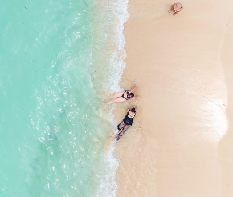 Daytour to Playa Tranquila VIP with Parasols, Lunch by bus! - Guides and communication during the day