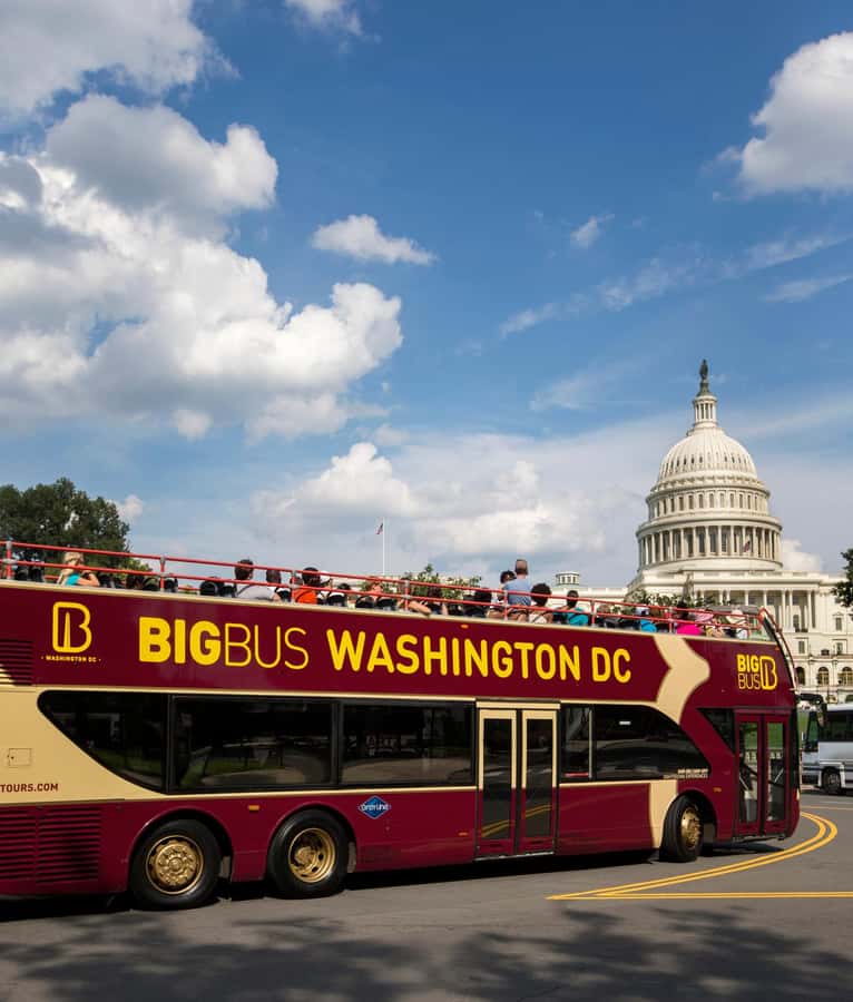 DC: Hop-On Hop-Off with 17 Stops plus Arlington Walking Tour - Key points at a glance
