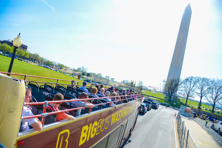 DC: Hop-On Hop-Off with 17 Stops plus Arlington Walking Tour - White House, Capitol Hill, and the museum stops