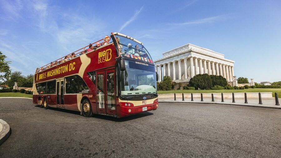 DC: Hop-On Hop-Off with 17 Stops plus Arlington Walking Tour - Arlington National Cemetery, the most meaningful add-on