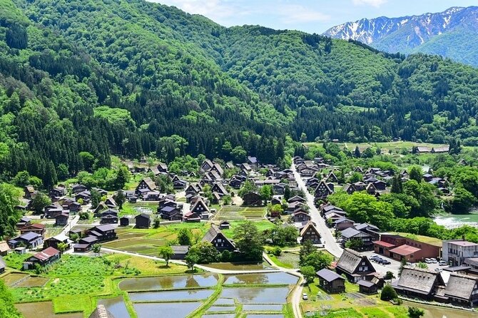 Departing from Takayama [Regular sightseeing bus] World Heritage Sites Shirakawago and Gokayama Ainokura - Starting in Takayama at 8:30 in the morning