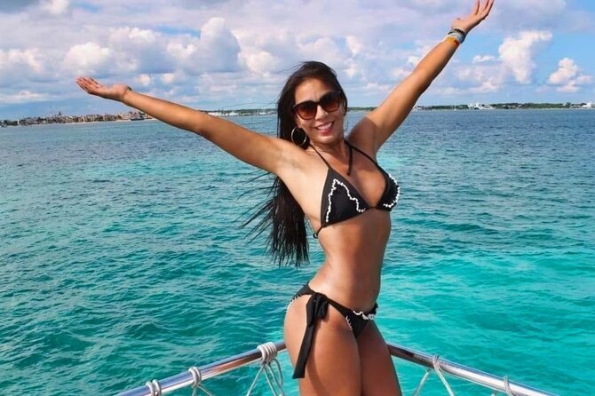 Discovering Isla Mujeres on a Double Decker Catamaran - Leaving Cancun through Nichupe Lagoon