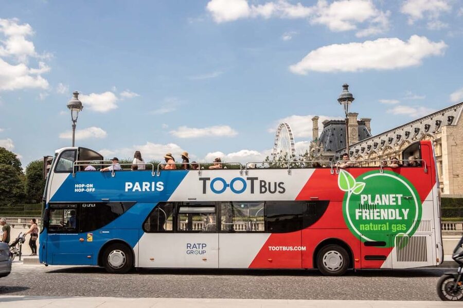 Disneyland Paris: Bus Sightseeing Tour in Paris - Why this bus trip makes sense from Disneyland Paris
