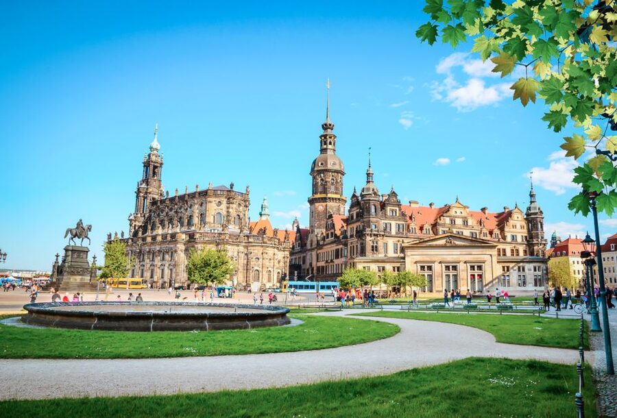 Dresden Castle Skip-the-Line Entry & 2-Day Hop-On Hop-Off - Why two days is better than one long circuit