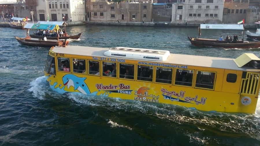 Dubai: Old town tour with Wonder Bus, souks, Creek and Guide - Al Fahidi Fort and the Dubai Museum area