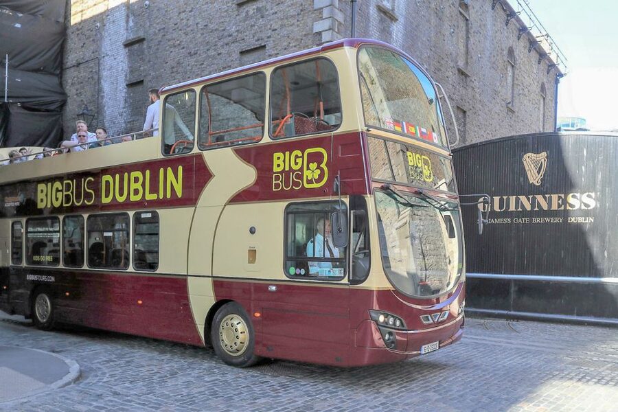Dublin: Big Bus Hop-On, Hop-Off Tour with Live Guide - Why the live guide matters