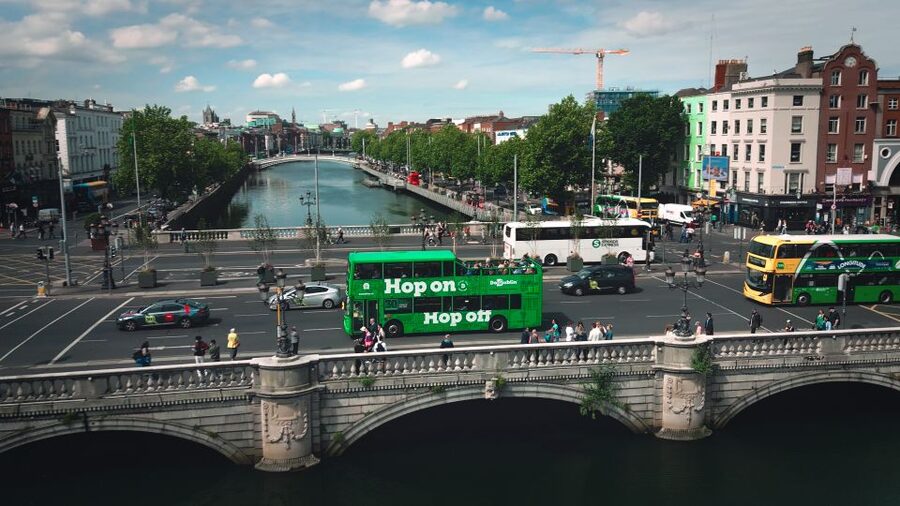 Dublin: Cruise Excursion Hop-On Hop-Off Tour & Rail Ticket - Trinity College and the Book of Kells