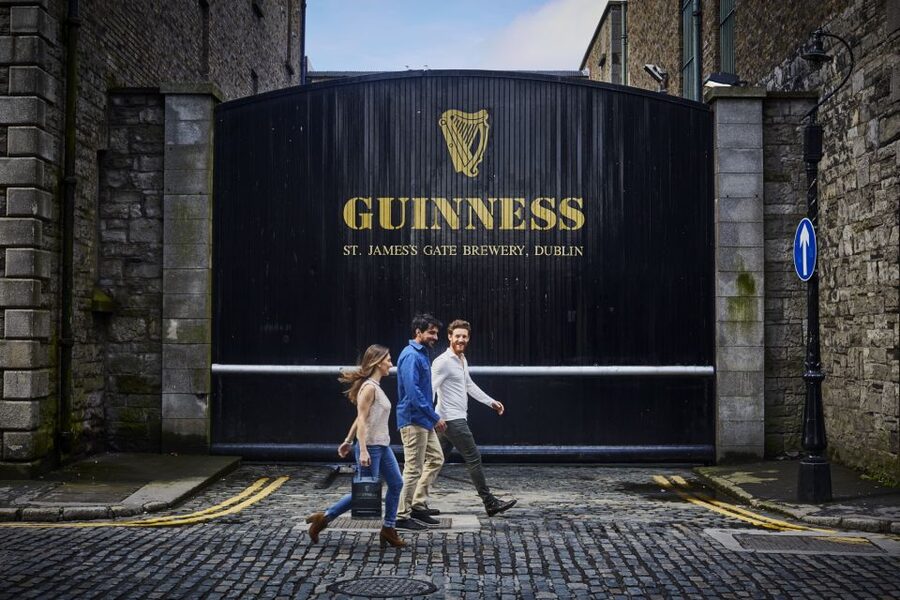 Dublin: Guinness Storehouse Ticket & Hop-on Hop-off Bus Tour - The panoramic night tour on the 48-hour ticket