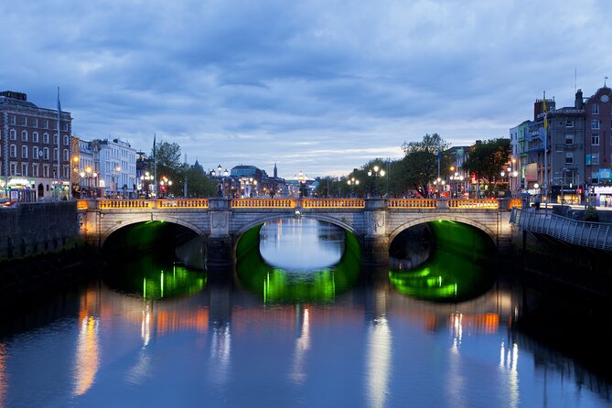 Dublin Live Guided Panoramic Open-Top Night Bus Tour - St Stephen’s Green and the Molly Malone statue