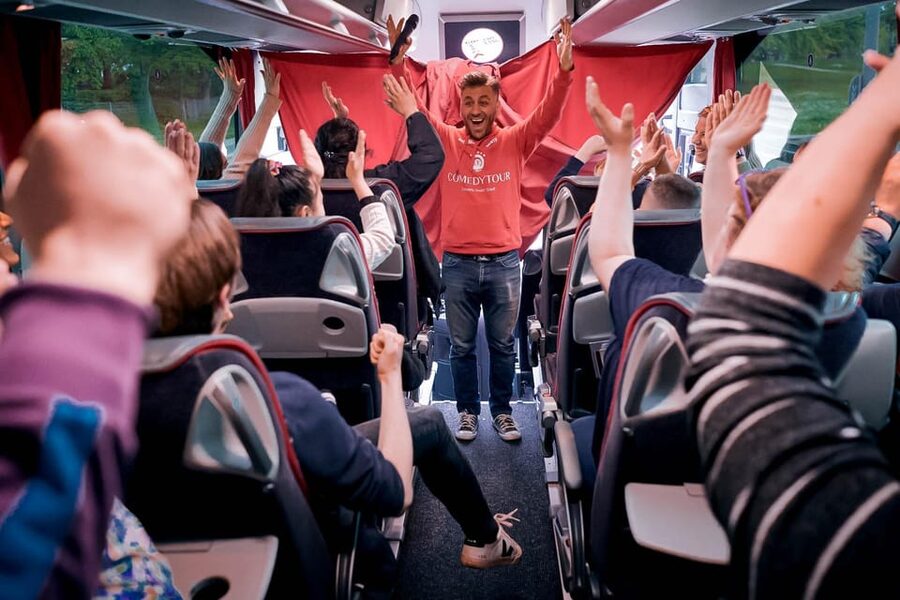 Düsseldorf: 1.5-Hour Comedy Bus Tour - What the 90-minute schedule means for your day