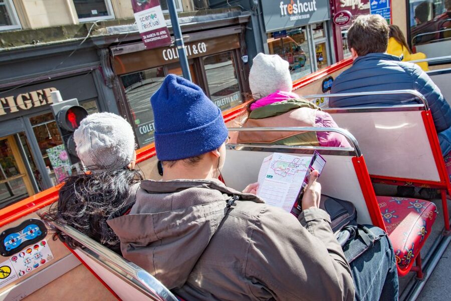 Edinburgh: Hop-On Hop-Off Bus Pass with 3 City Tours - Small drawbacks worth planning around