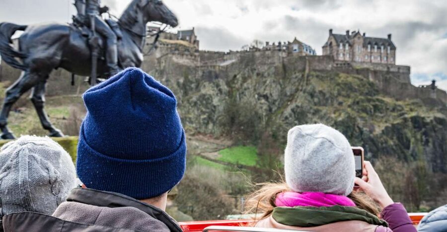 Edinburgh: Hop-On Hop-Off Bus Pass with 3 City Tours - Three bus routes with three different jobs