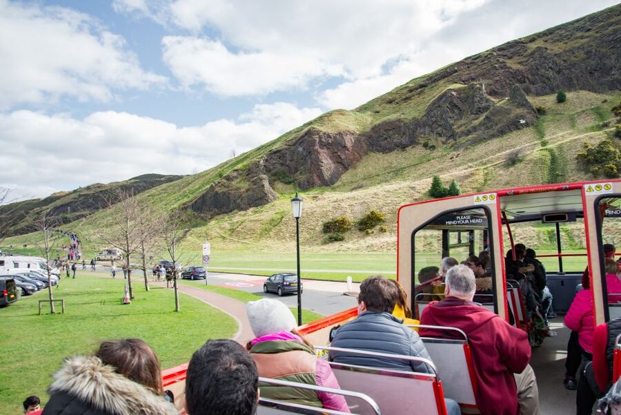 Edinburgh: Hop-On Hop-Off Bus Pass with 3 City Tours - The red City Sightseeing Tour: Edinburgh’s essential first circuit