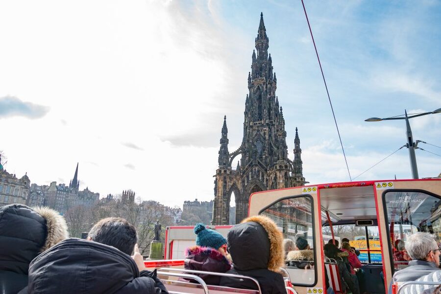 Edinburgh: Hop-On Hop-Off Bus Pass with 3 City Tours - The blue Majestic Tour: out to Leith and Britannia