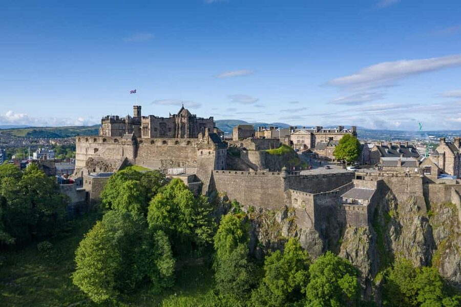 Edinburgh: Hop-On Hop-Off Bus Tour with Live Guide - Starting at Waterloo Place