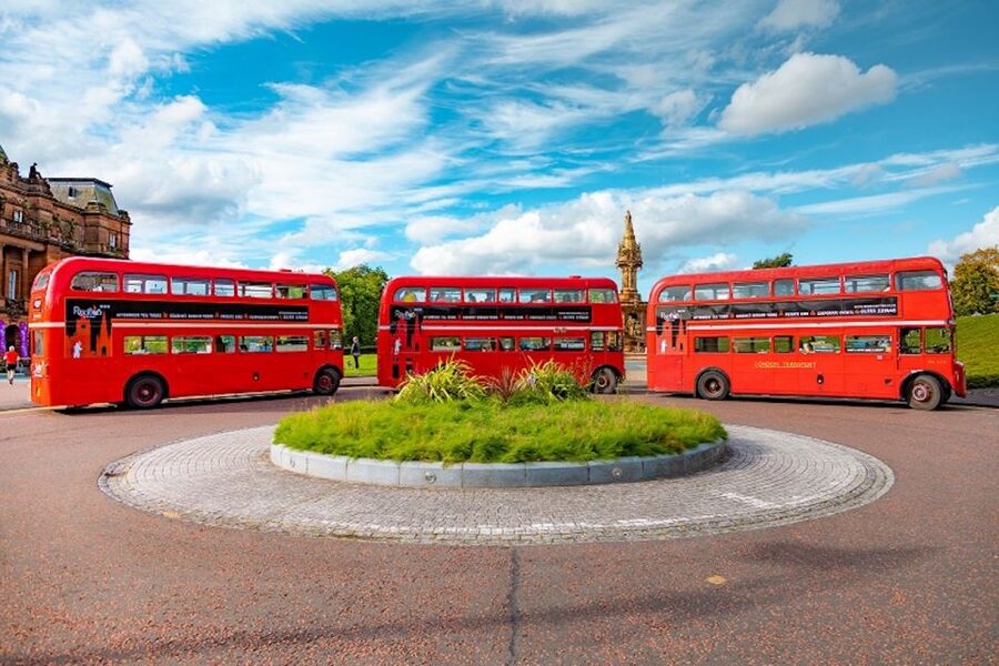Edinburgh: Vintage Bus Tour with Afternoon Tea or Gin - What arrives on the afternoon tea tray