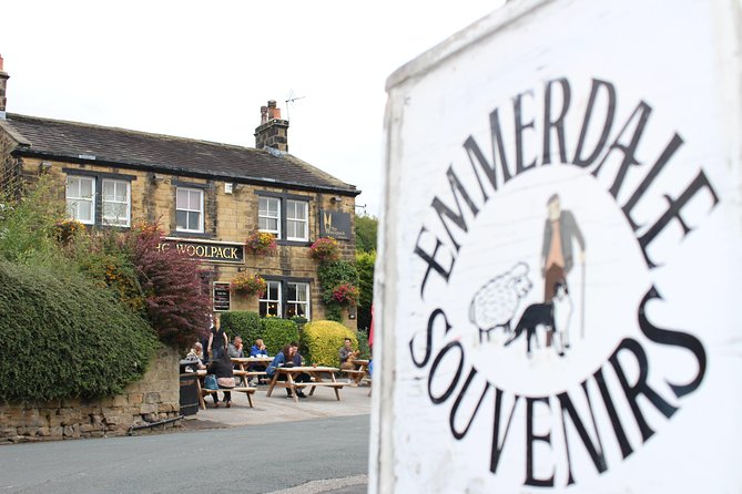 Emmerdale Classic Locations Bus Tour from Leeds - Key points to know before you go