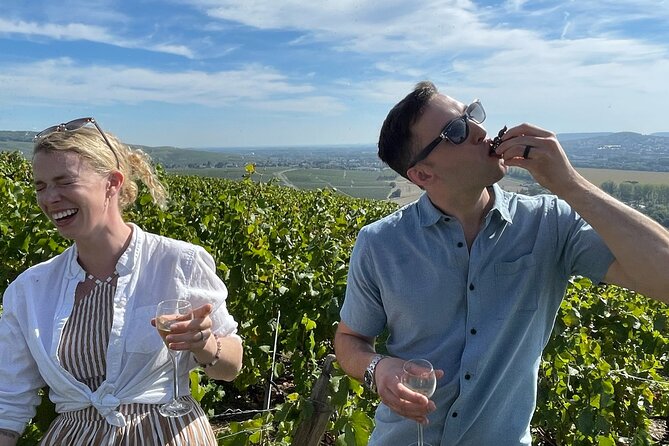 Épernay and Champagne Open-Top Bus Tour with 3 Tastings - Riding the Impériale along Avenue de Champagne