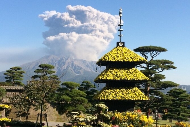 Explore Kagoshima Sightseeing Spots by Kagoshima City View Bus - Sengan-en, gardens and the Shimadzu connection