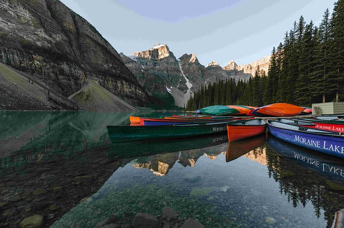 Explore Moraine and Louise Roundtrip from Banff Shared Bus Tour - Who will enjoy this tour most
