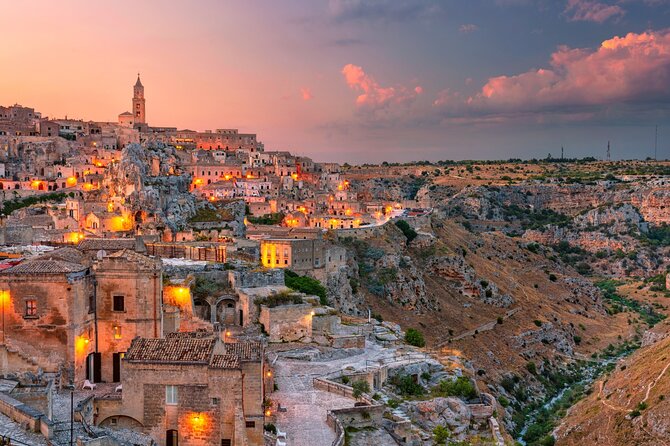 FAST TO MATERA: Guided Tour with bus, from Bari - Three hours to explore the Sassi
