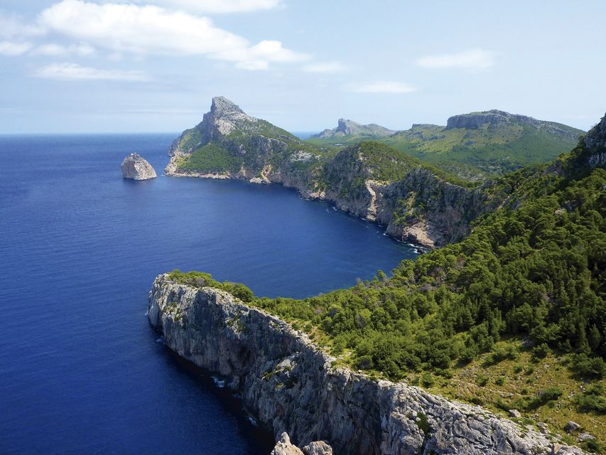Formentor: Xperience Bus and Boat Tour from the North - The morning pickup through northern Mallorca