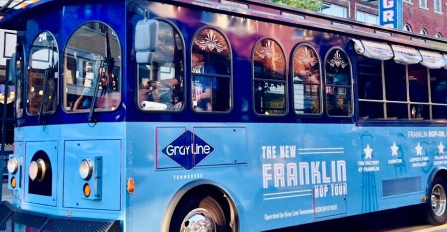 Franklin: Trolley Hop-On and Hop-Off Tour - Downtown Franklin: shops, food, and a good walking break