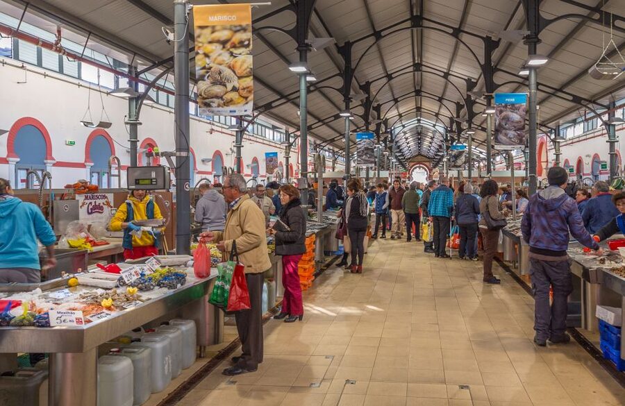 From Algarve Coast: Day Trip by Bus to Loule Market - Riding From the Algarve Coast to Loulé