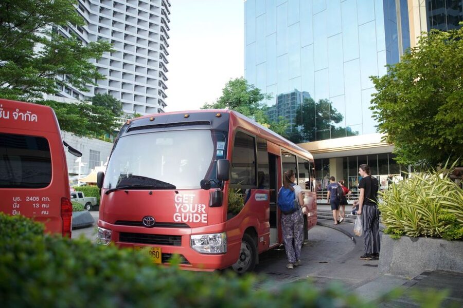 From Bangkok : Meklong Railway Market By Bus - The waterborne trade at Damnoensaduak