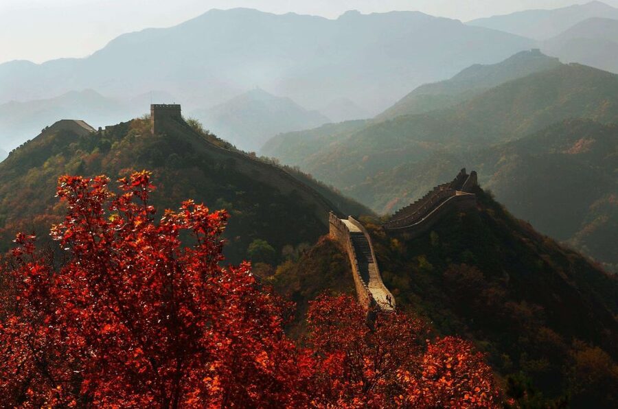 From Beijing: Badaling Great Wall Bus Group Tour - Crowds, weather, and the Badaling trade-off