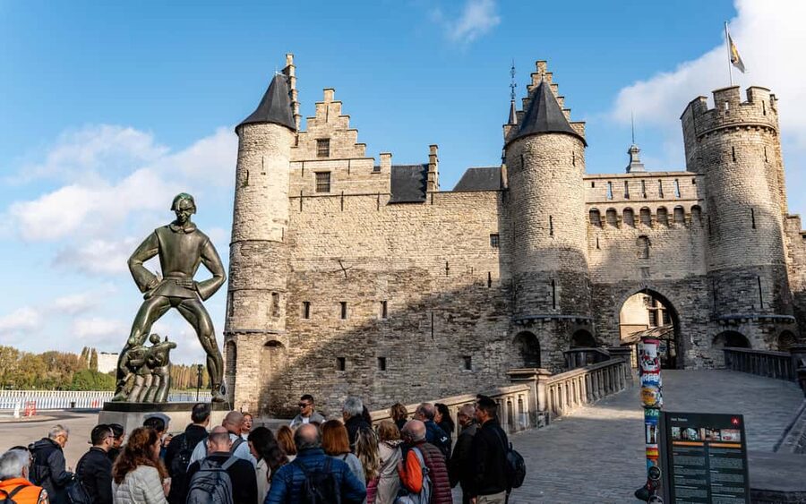From Brussels: Day Trip to Antwerp and Atomium by Bus - Four hours and 15 minutes to make Antwerp your own