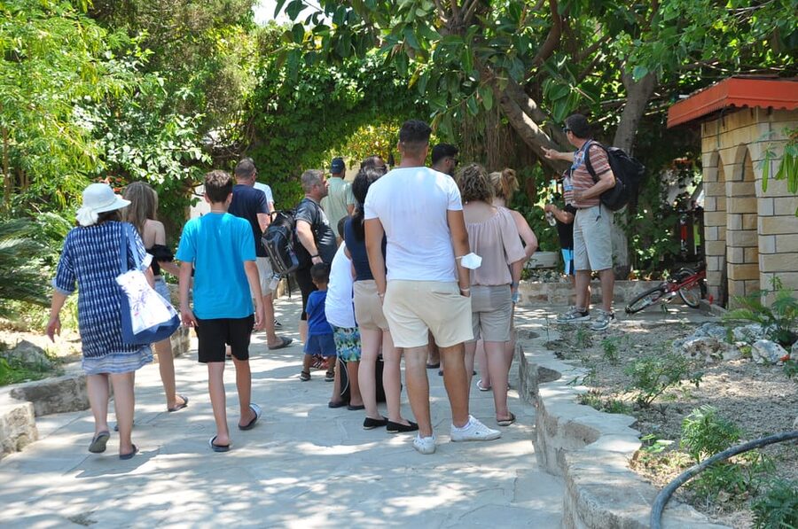 From City of Side: Cabrio Bus Safari & Boat Tour with Lunch - A low-cost day beyond Side