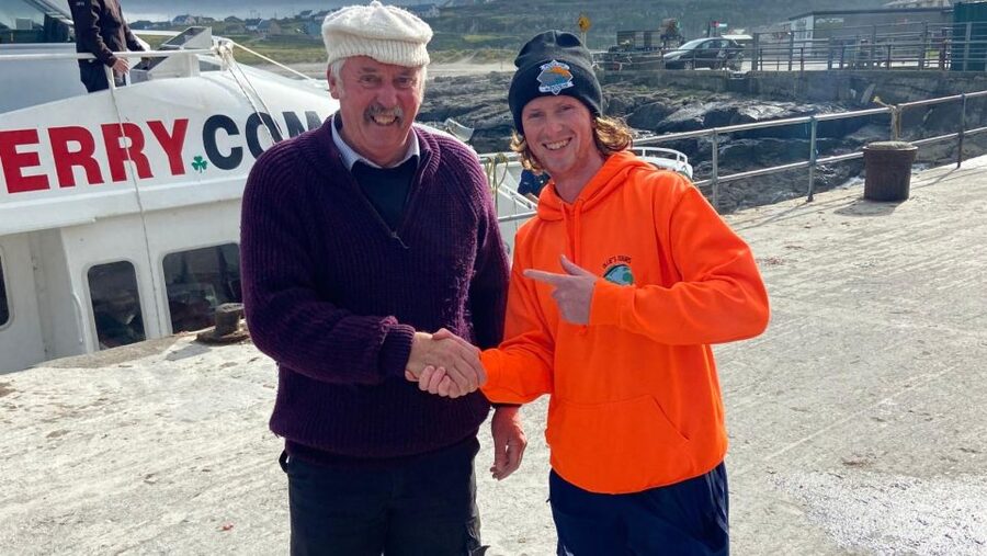 From Galway: Day Trip to Inisheer with Bike or Bus Tour - Choosing the mini bus instead