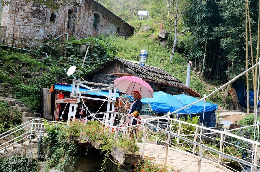From Hanoi: 2-Day Sapa-Fansipan Peak & Trek & Ha Giang Bus - Weather, money, and packing advice