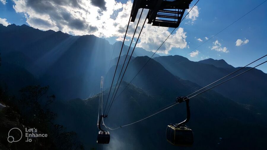 From Hanoi: 2-Day Sapa-Fansipan Peak & Trek & Ha Giang Bus - Walking from Lao Chai toward Ta Van